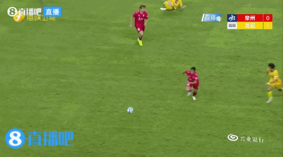 臧瀚彪头球破门何跃南扳平 泉州1-1龙岩三连胜终结 臧瀚彪头球破门何跃南扳平 泉州1-1龙岩三连胜终结