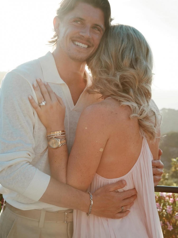独家:加拉格尔社媒官宣求婚成功,6年爱情长跑修成正果 独家:加拉格尔社媒官宣求婚成功,6年爱情长跑修成正果