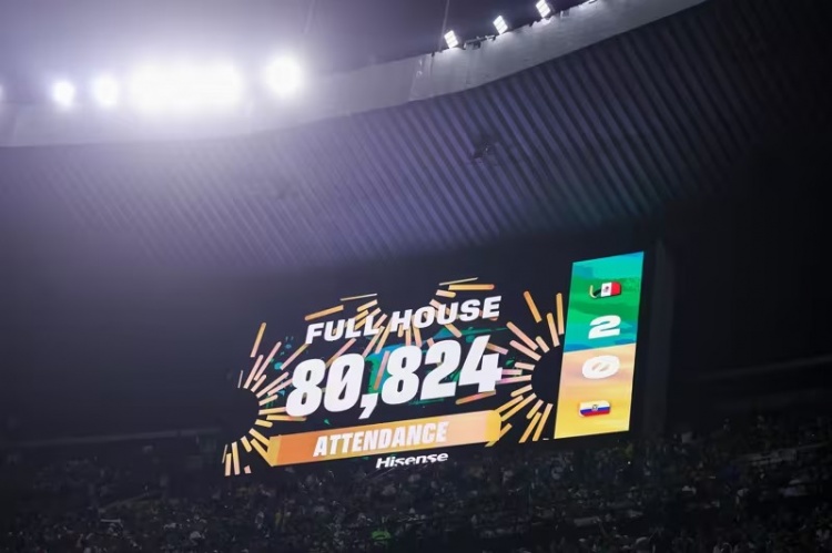 80824人见证!墨西哥2-0厄瓜多尔锁定16强 80824人见证!墨西哥2-0厄瓜多尔锁定16强