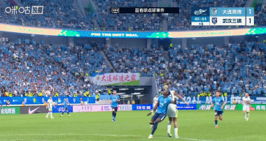 卡迪斯补时造点并主罚命中,三镇客场2-1领先英博 卡迪斯补时造点并主罚命中,三镇客场2-1领先英博