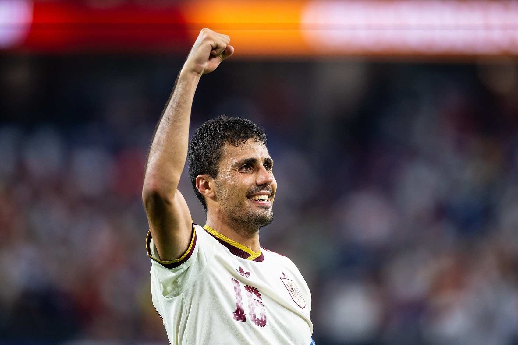 罗德里加冕世界杯金球奖 西班牙队长集齐大满贯