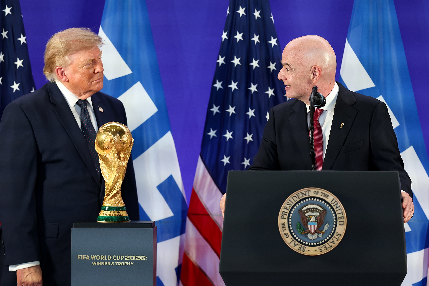 1.17亿镑!切尔西官宣罗杰斯签约至2033年 足协杯大连英博、云南玉昆点球晋级 1.17亿镑!切尔西官宣罗杰斯签约至2033年 足协杯大连英博、云南玉昆点球晋级