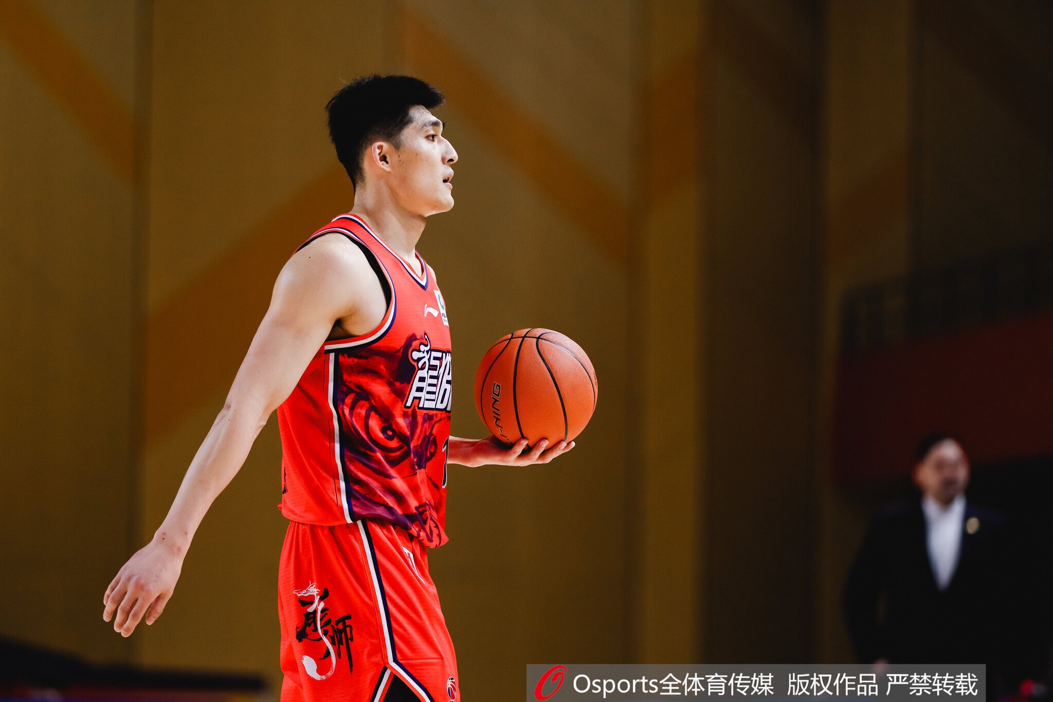 李祥波转会贵州猛龙基本达成一致,CBA内线重返NBL