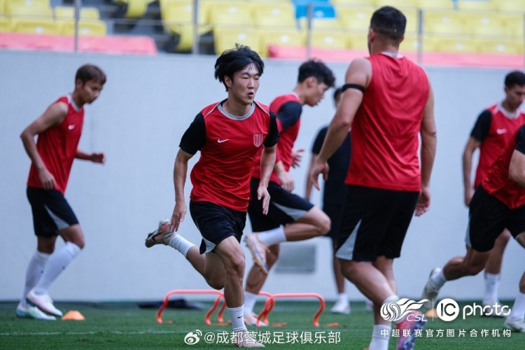 阿洛伊西确认轮换5人:国安边路传中需重点布防 阿洛伊西确认轮换5人:国安边路传中需重点布防