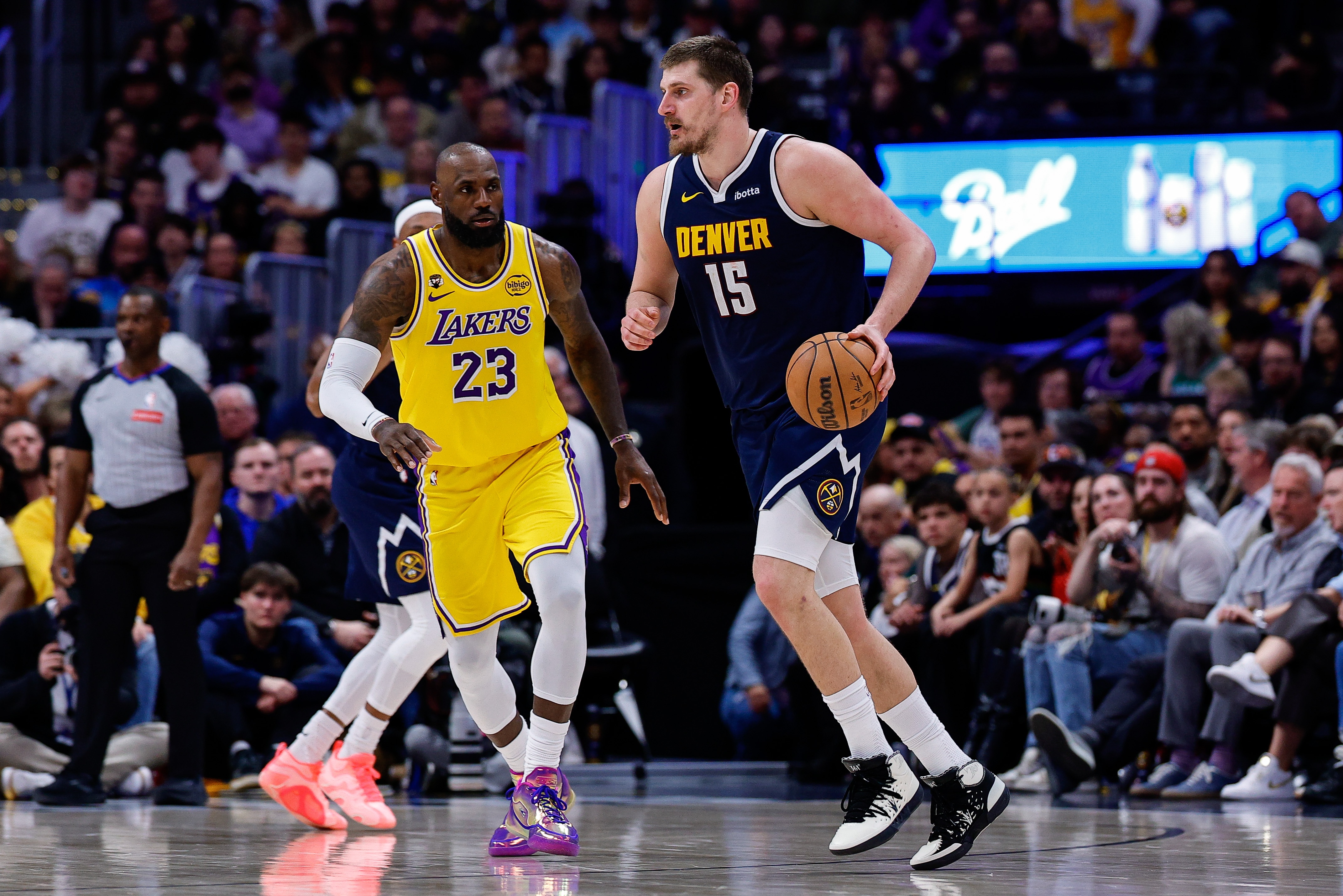 美媒评选NBA各十年GOAT:乔丹伯德无悬念,约基奇当选20年代之王 美媒评选NBA各十年GOAT:乔丹伯德无悬念,约基奇当选20年代之王