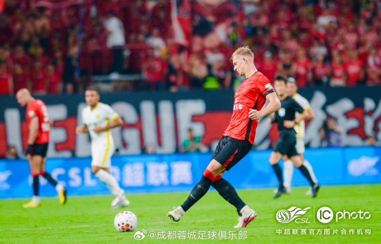 阿洛伊西:0-2落后未放弃,国安轮换体能优势明显 阿洛伊西:0-2落后未放弃,国安轮换体能优势明显