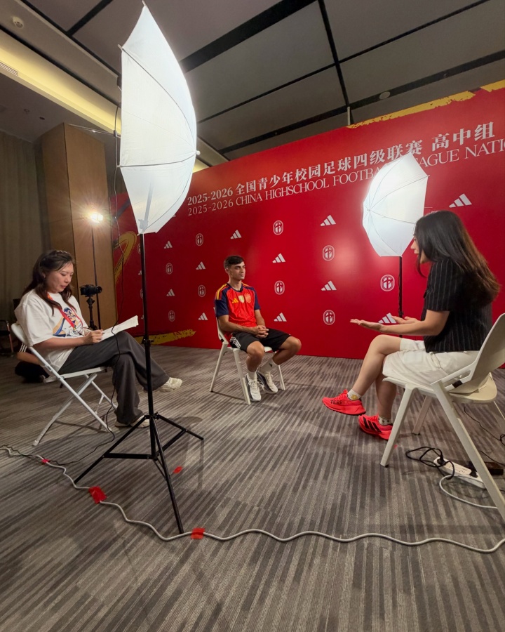 佩德里中国行收官:社媒致谢‘Xie xie’,三站行程曝光 佩德里中国行收官:社媒致谢‘Xie xie’,三站行程曝光