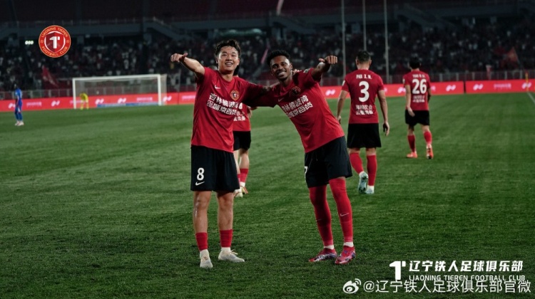 热菲尼奥双响邦本宜裕点射 辽宁铁人楠波湾主场3-1力克上海申花 热菲尼奥双响邦本宜裕点射 辽宁铁人楠波湾主场3-1力克上海申花
