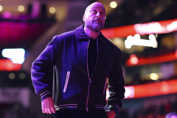 美记：火箭本赛季阵容均衡很多 若做适当补充可马上进入争冠行列
